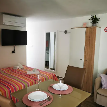 Filip 3 Apartamento Pula